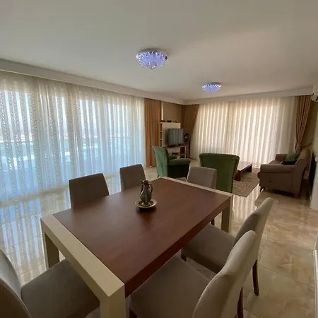 Villa Villa *