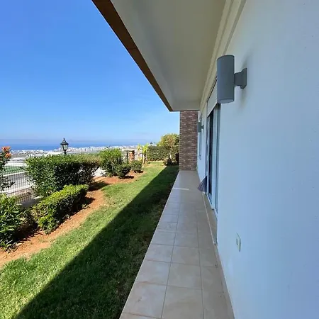 Villa Αλάνια